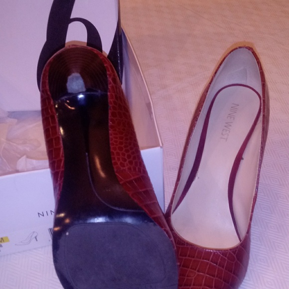 Nine west heels - Picture 2 of 3